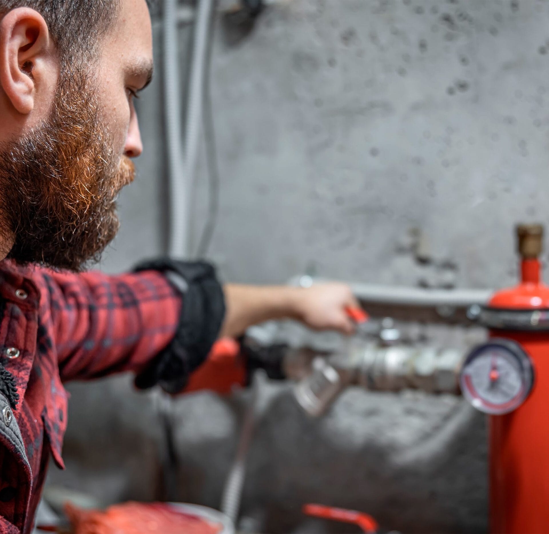 Steps to Take Before Help Arrives in a 24/7 Plumbing Emergency - TX Hydrojet plumbing blog Houston TX